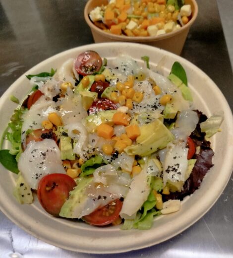 ENSALADA XL con bacalao ahumado